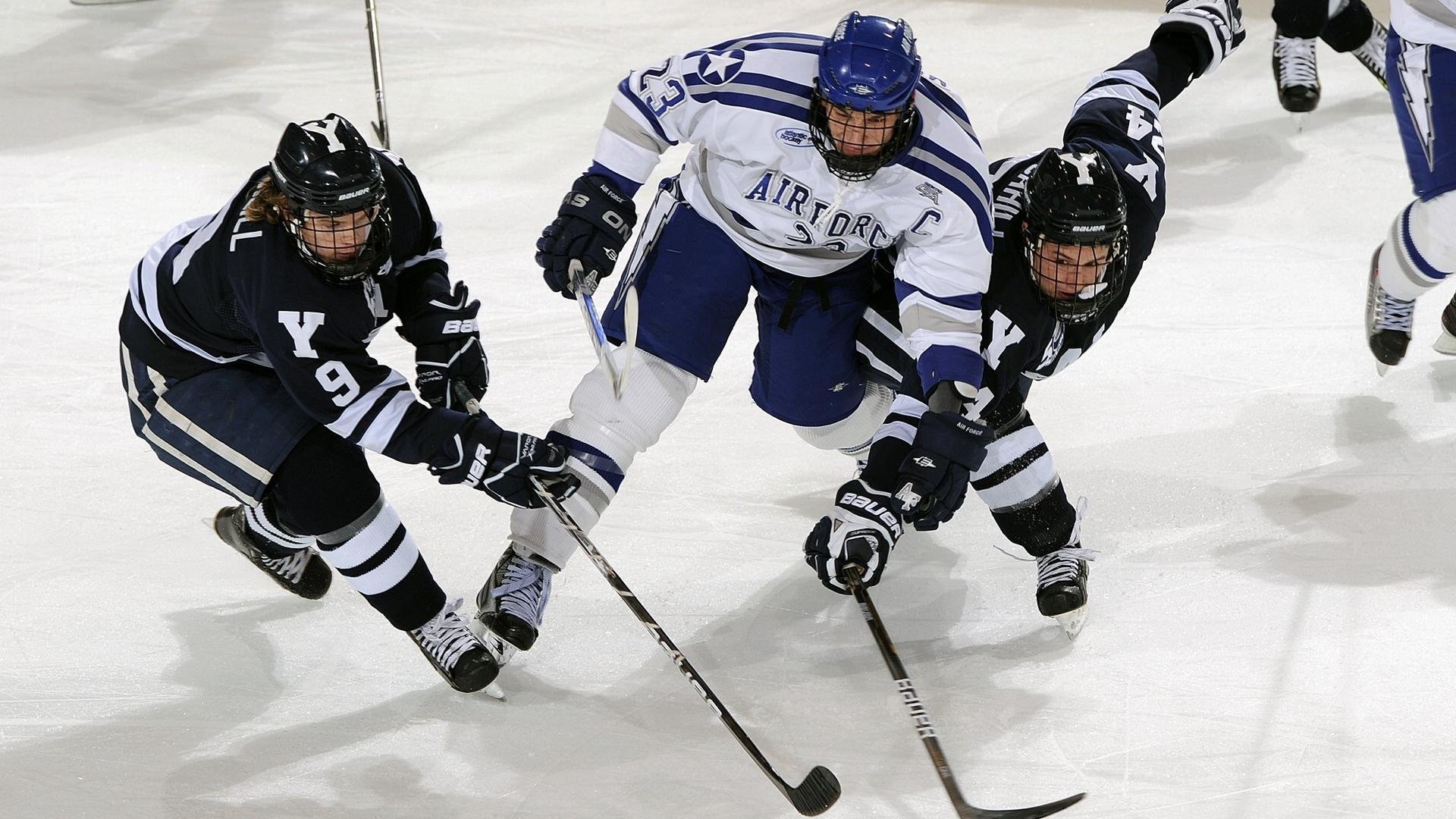 核心球员心理素质稳定，经验累积成果明显，球场核心球员